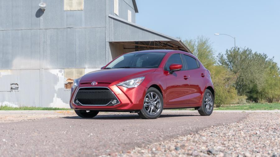  Toyota Yaris XLE Hatchback 2019 года  (NA) (фото 28 из 40)